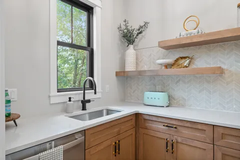 $2,490,000 | N1931 Linn Road, Lake Geneva, WI 53147