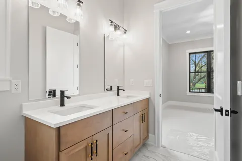 $2,490,000 | N1931 Linn Road, Lake Geneva, WI 53147