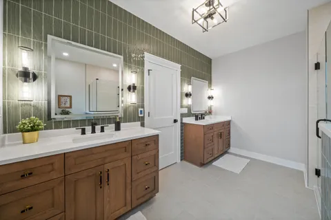 $2,490,000 | N1931 Linn Road, Lake Geneva, WI 53147