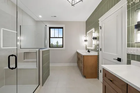 $2,490,000 | N1931 Linn Road, Lake Geneva, WI 53147