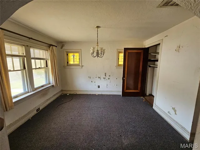 $160,000 | 5343 Chippewa Street, St. Louis, MO 63109