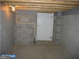 1712 West Doe Run Road Unionville, PA 19348 - Photo 10 of 10 Gallery Image 10