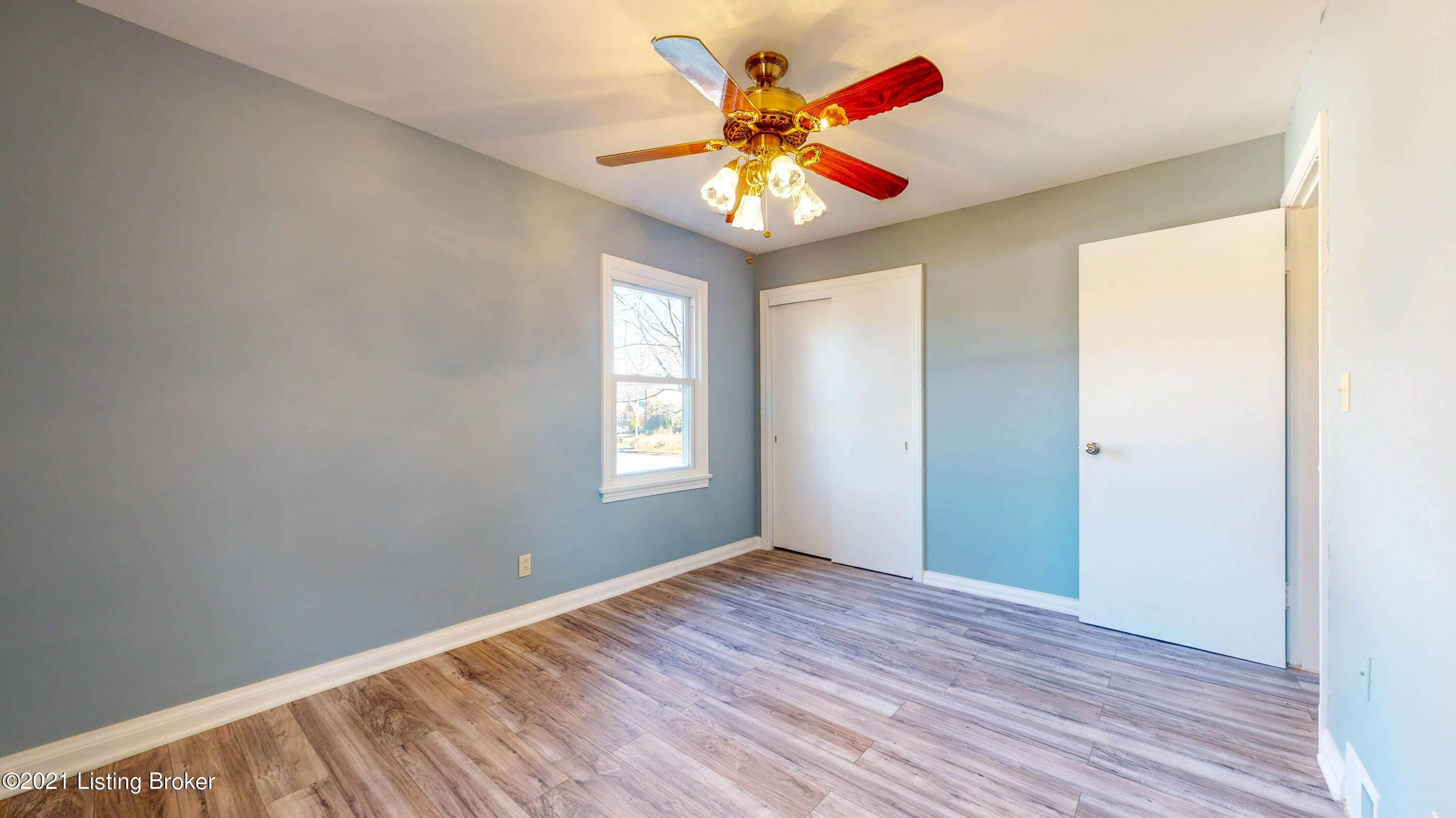3406 Dell Road Louisville, KY 40299 - Photo 28 of 42 3406-Dell-Rd-28