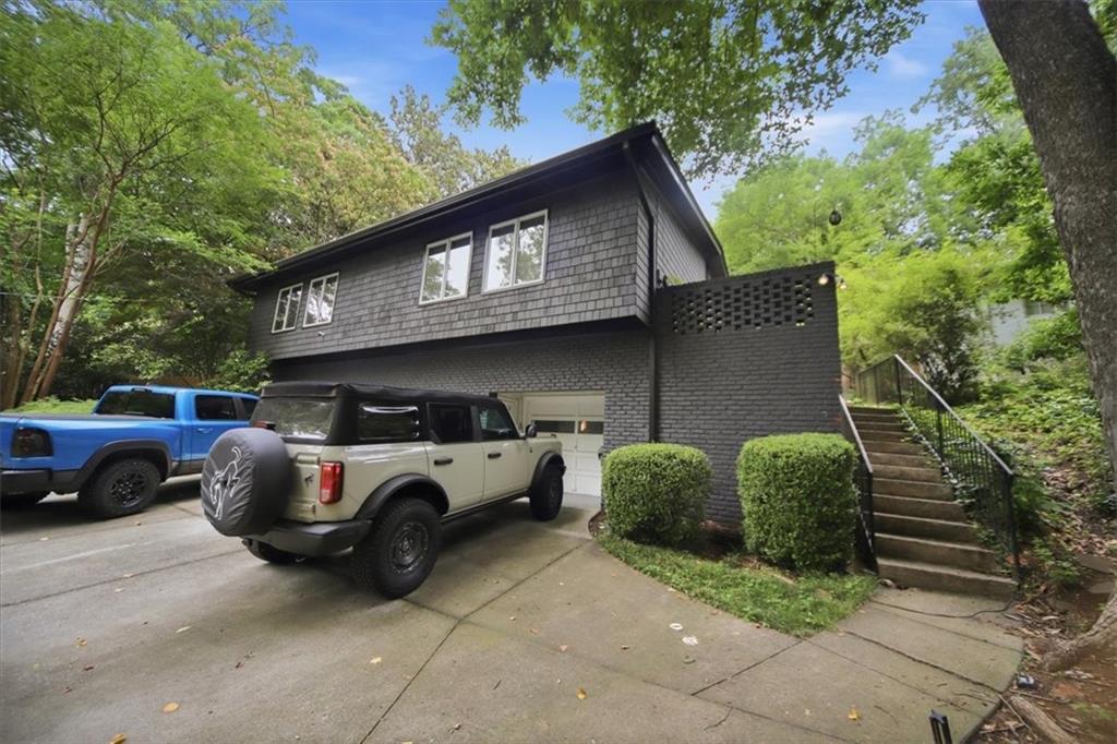546 Allen Road Northeast, Unit B Atlanta, GA 30324 - Photo 4 of 38