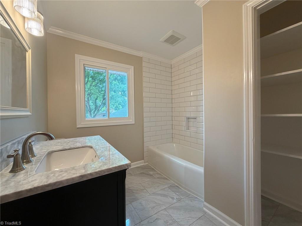 2701 Tudor Road Winston-Salem, NC 27106 - Photo 20 of 31