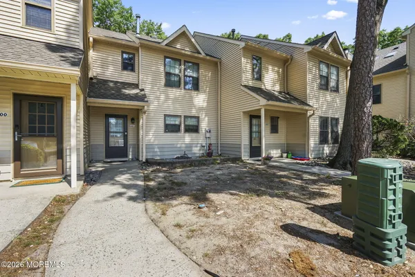 $339,000 | 401 Wildflower Court, Jackson, NJ 08527