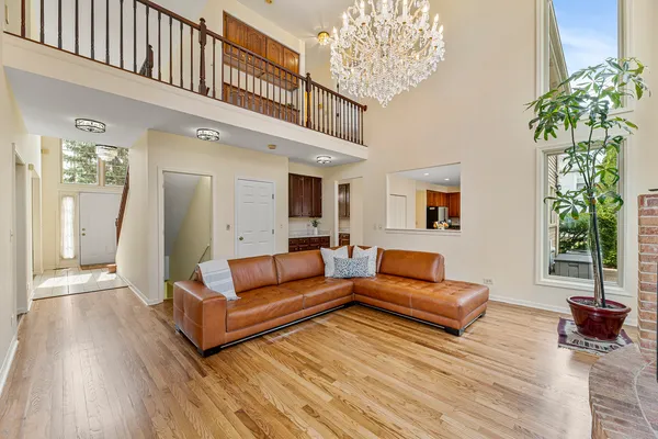 $649,000 | 751 Williams Way, Vernon Hills, IL 60061