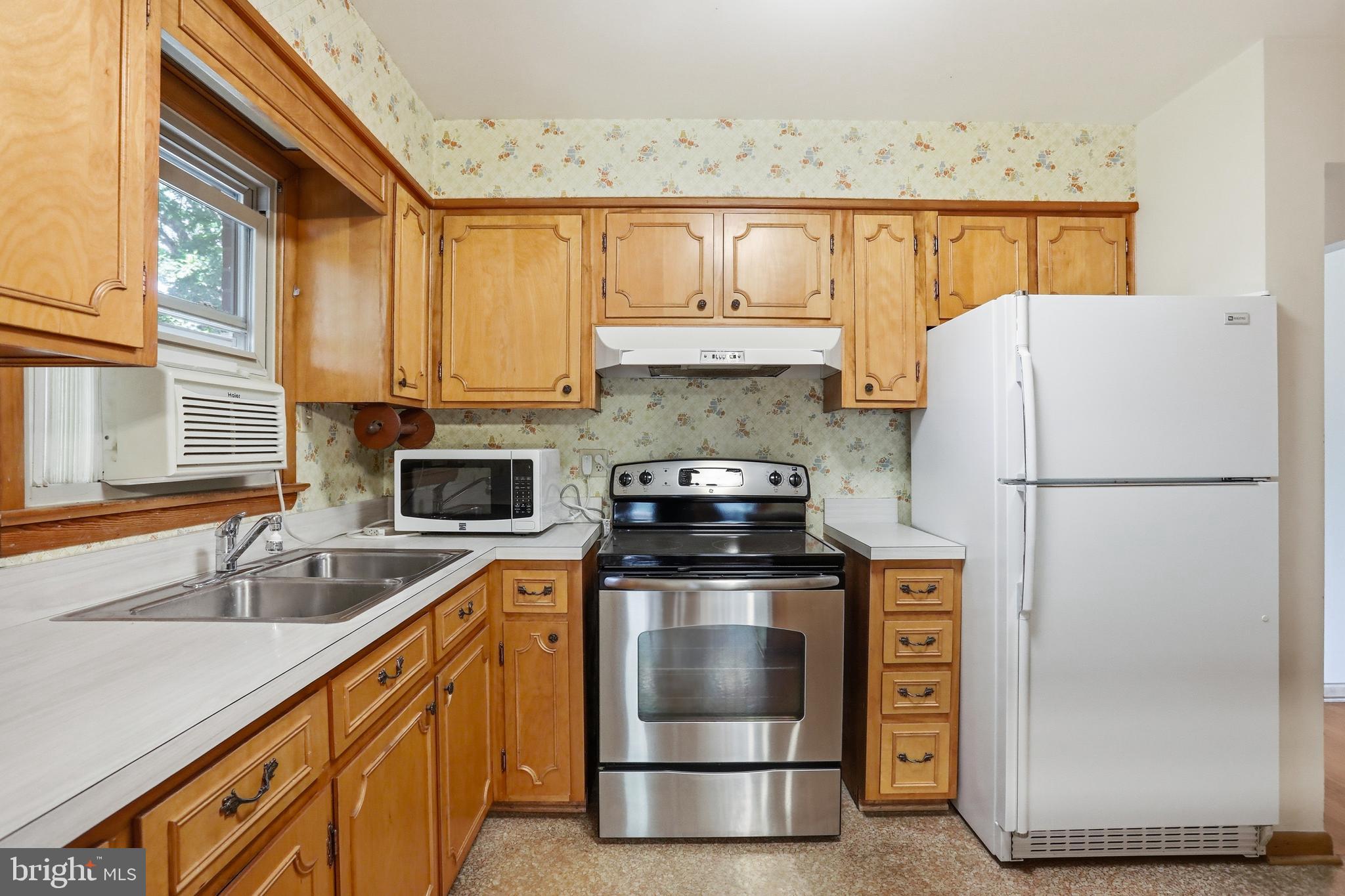 206 Dogwood Road Winchester, VA 22602 - Photo 10 of 39 Kitchen