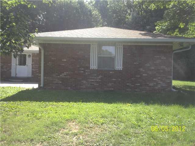 3639 Rahke Road Indianapolis, IN 46217 - Photo 4 of 11 Gallery Image 4