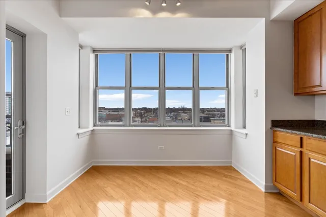 $439,000 | 9360 Skokie Boulevard, Unit 517, Skokie, IL 60077