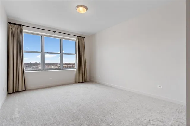 $439,000 | 9360 Skokie Boulevard, Unit 517, Skokie, IL 60077