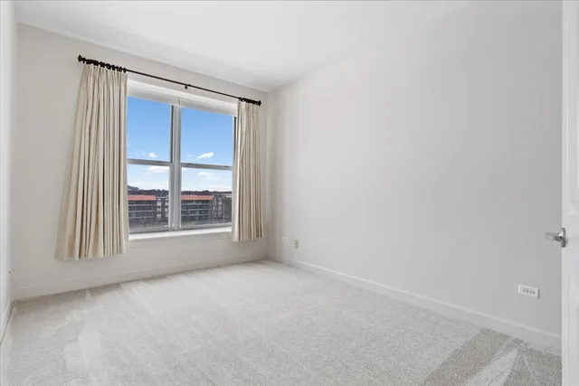 $439,000 | 9360 Skokie Boulevard, Unit 517, Skokie, IL 60077