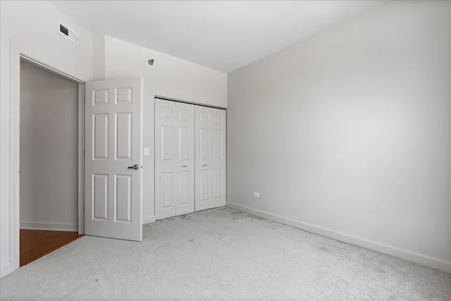 $439,000 | 9360 Skokie Boulevard, Unit 517, Skokie, IL 60077