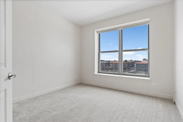 $439,000 | 9360 Skokie Boulevard, Unit 517, Skokie, IL 60077