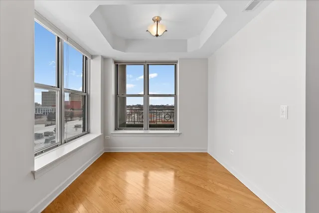 $439,000 | 9360 Skokie Boulevard, Unit 517, Skokie, IL 60077