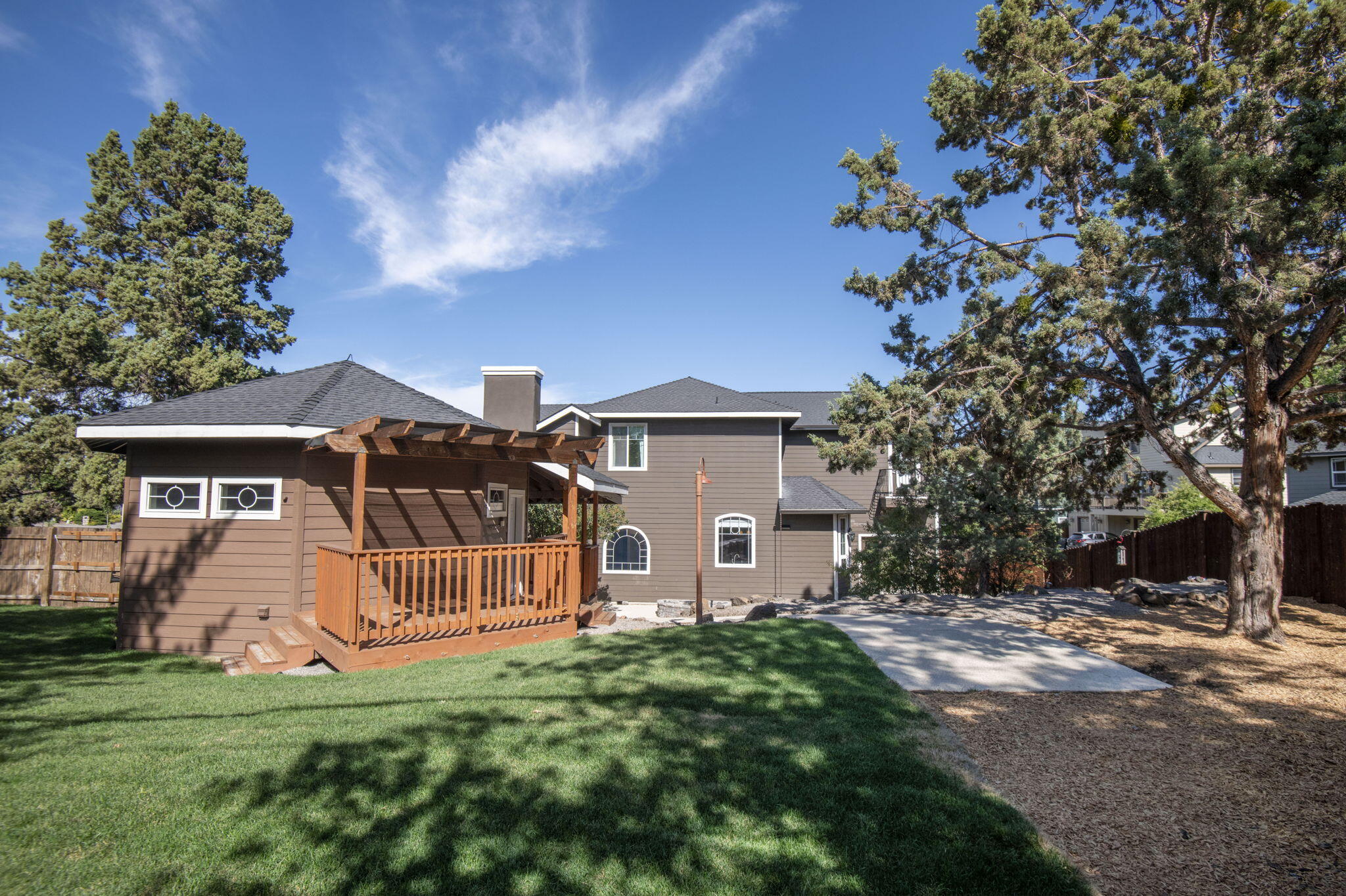 2711 Yellow Ribbon Drive Bend, OR 97701 - Photo 28 of 40