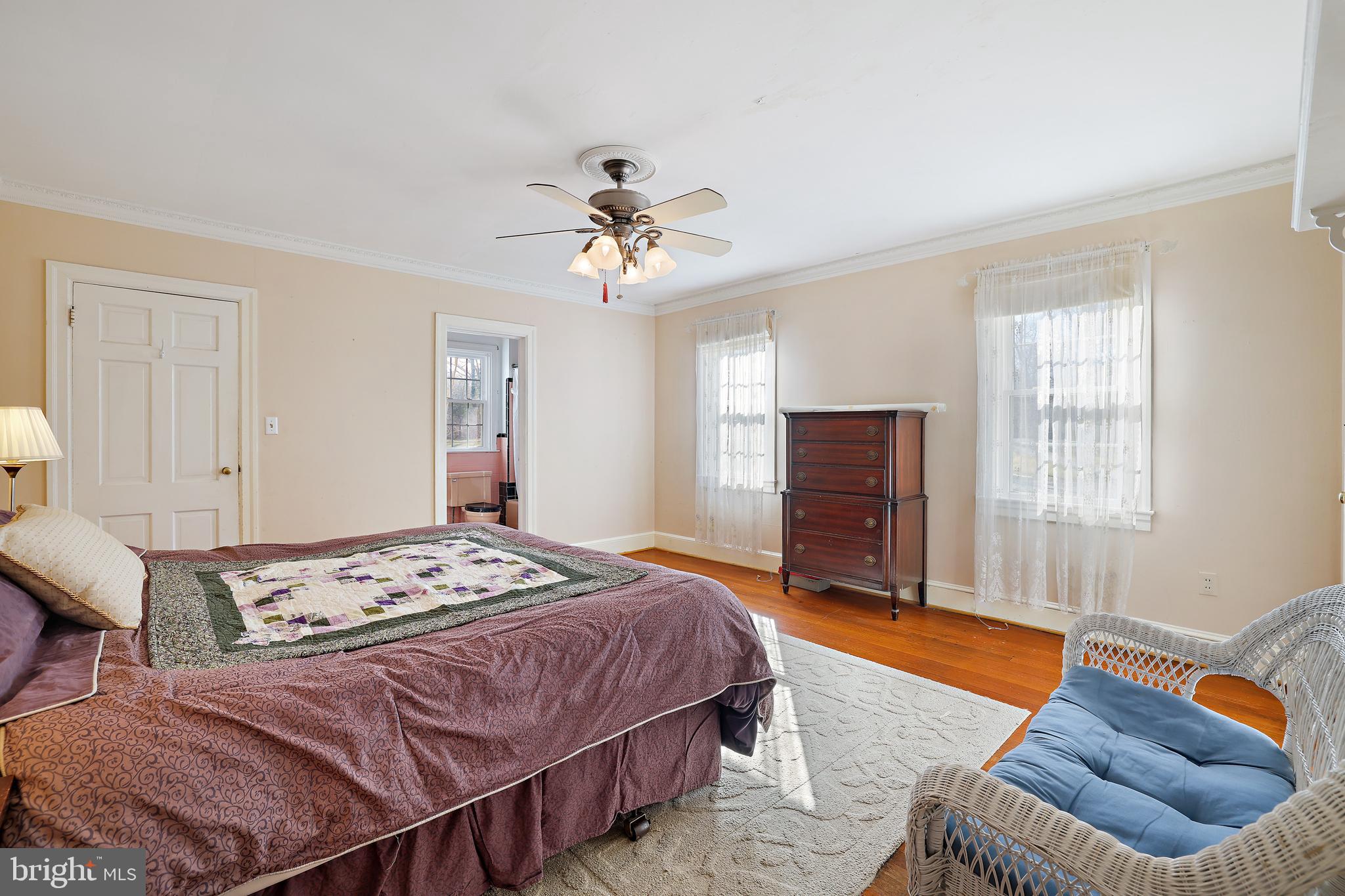 3330 Solomons Island Road Edgewater, MD 21037 - Photo 15 of 32 First Floor Primary Bedroom with attached bath