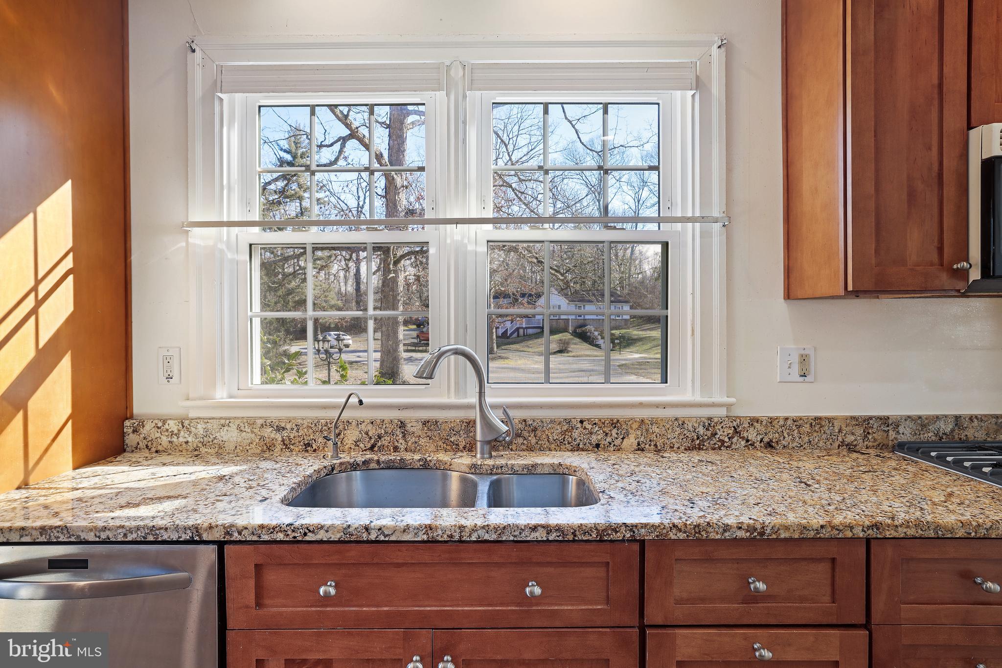 3330 Solomons Island Road Edgewater, MD 21037 - Photo 6 of 32 Granite Countertops.