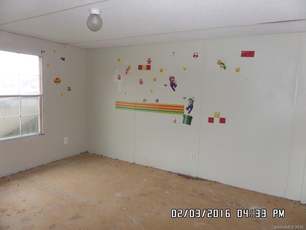 8480 Smith Road Kannapolis, NC 28081 - Photo 11 of 11 an entryway with window