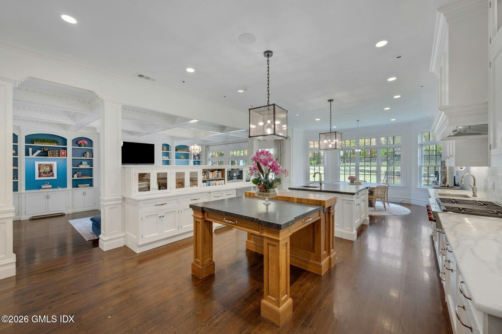 33 Highland Farm Road Greenwich, CT 06831 - Photo 9 of 39 8A