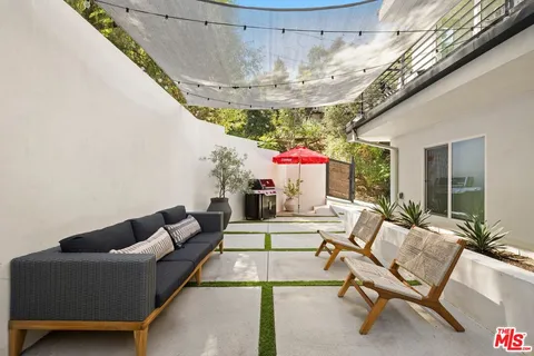 $1,499,000 | 2350 Landa Street, Los Angeles, CA 90039