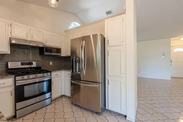 $3,000 | 8202 Avocet Drive, Austin, TX 78745