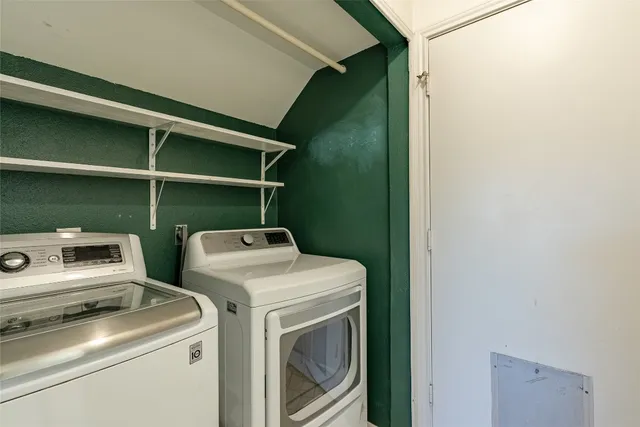 $3,000 | 8202 Avocet Drive, Austin, TX 78745