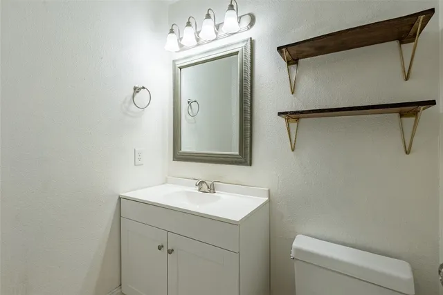 $3,000 | 8202 Avocet Drive, Austin, TX 78745