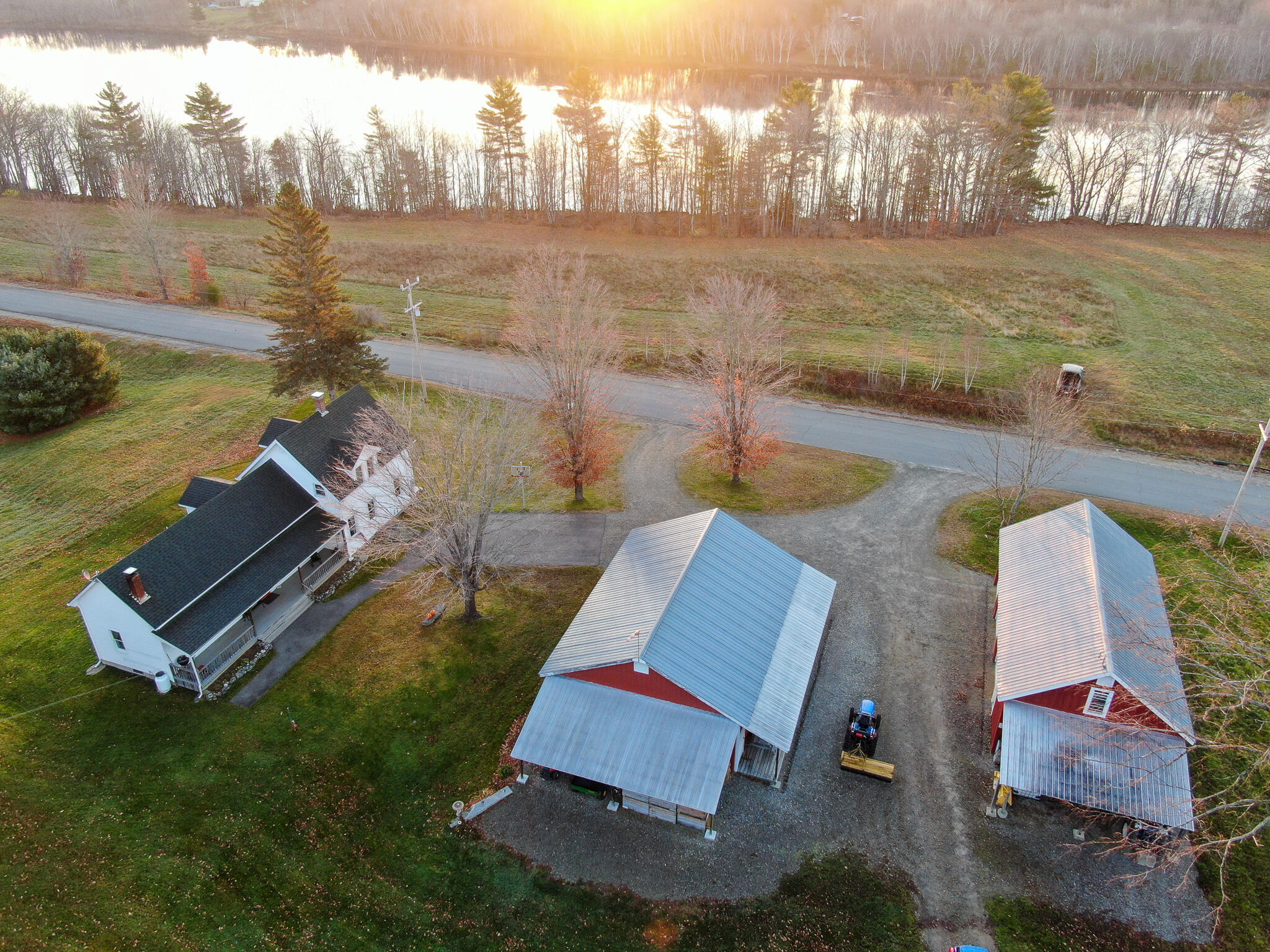 460 North Chester Road Lincoln, ME 04457 - Photo 5 of 43 5
