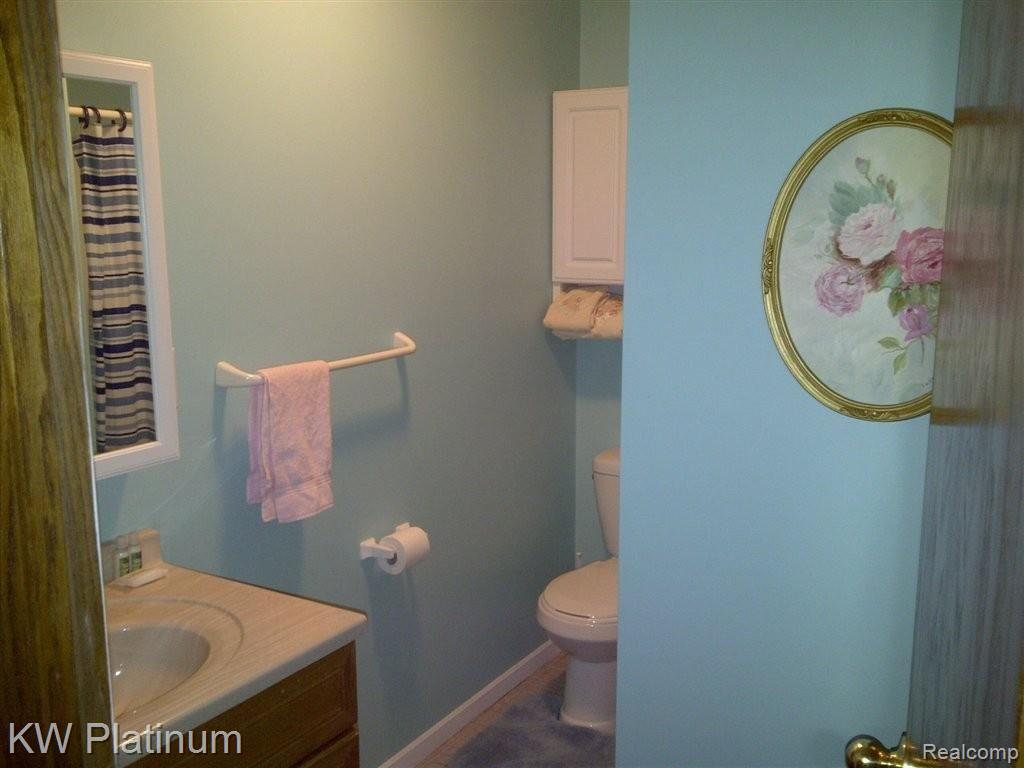 3690 State Road Fort Gratiot, MI 48059 - Photo 17 of 17 Main Bath