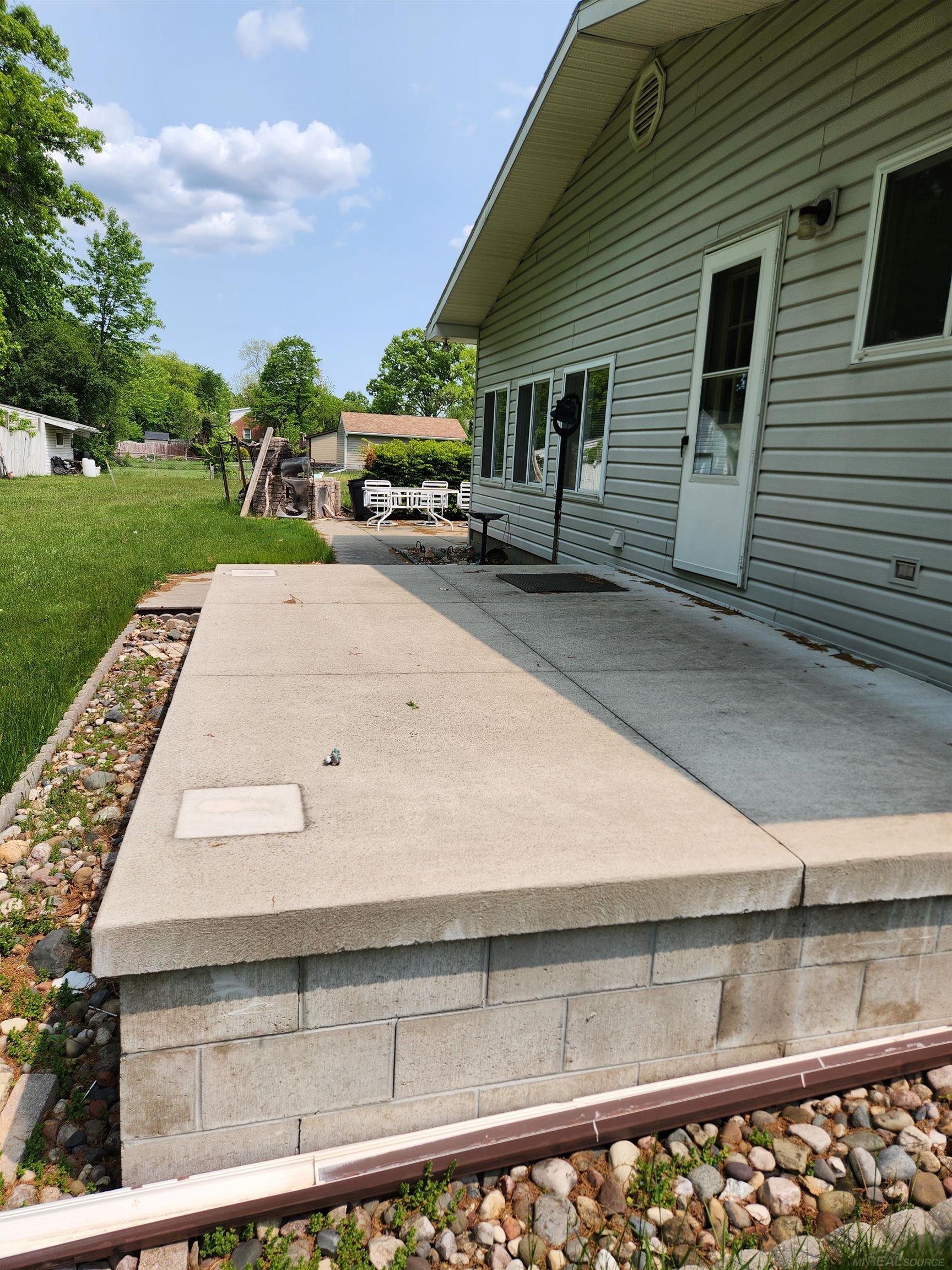 2131 Elmcrest Road Sterling Heights, MI 48310 - Photo 6 of 24