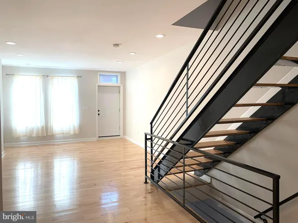 $2,275 | 2923 West Thompson Street, Philadelphia, PA 19121