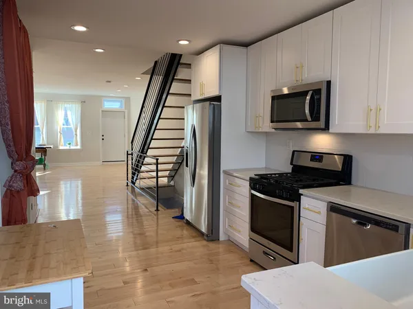 $2,275 | 2923 West Thompson Street, Philadelphia, PA 19121