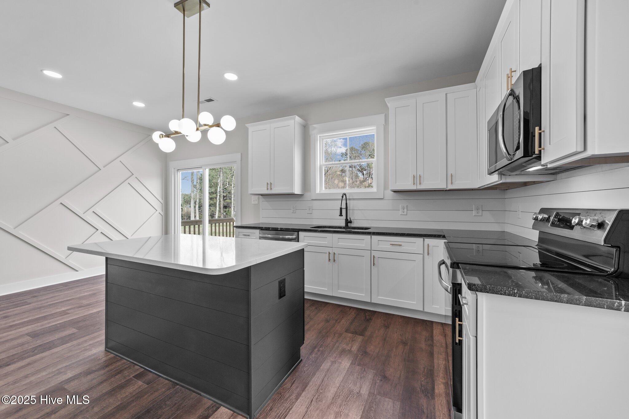 1019 Thompson Road Four Oaks, NC 27524 - Photo 11 of 38 26-web-or-mls-VB4A5757
