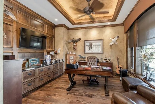 $6,700,000 | 1051 North Blackstone Road, Milton, KS 67106