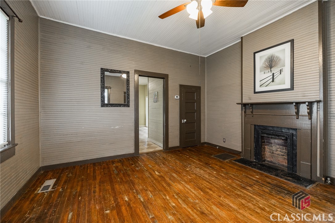180 First Street Athens, GA 30601 - Photo 5 of 39