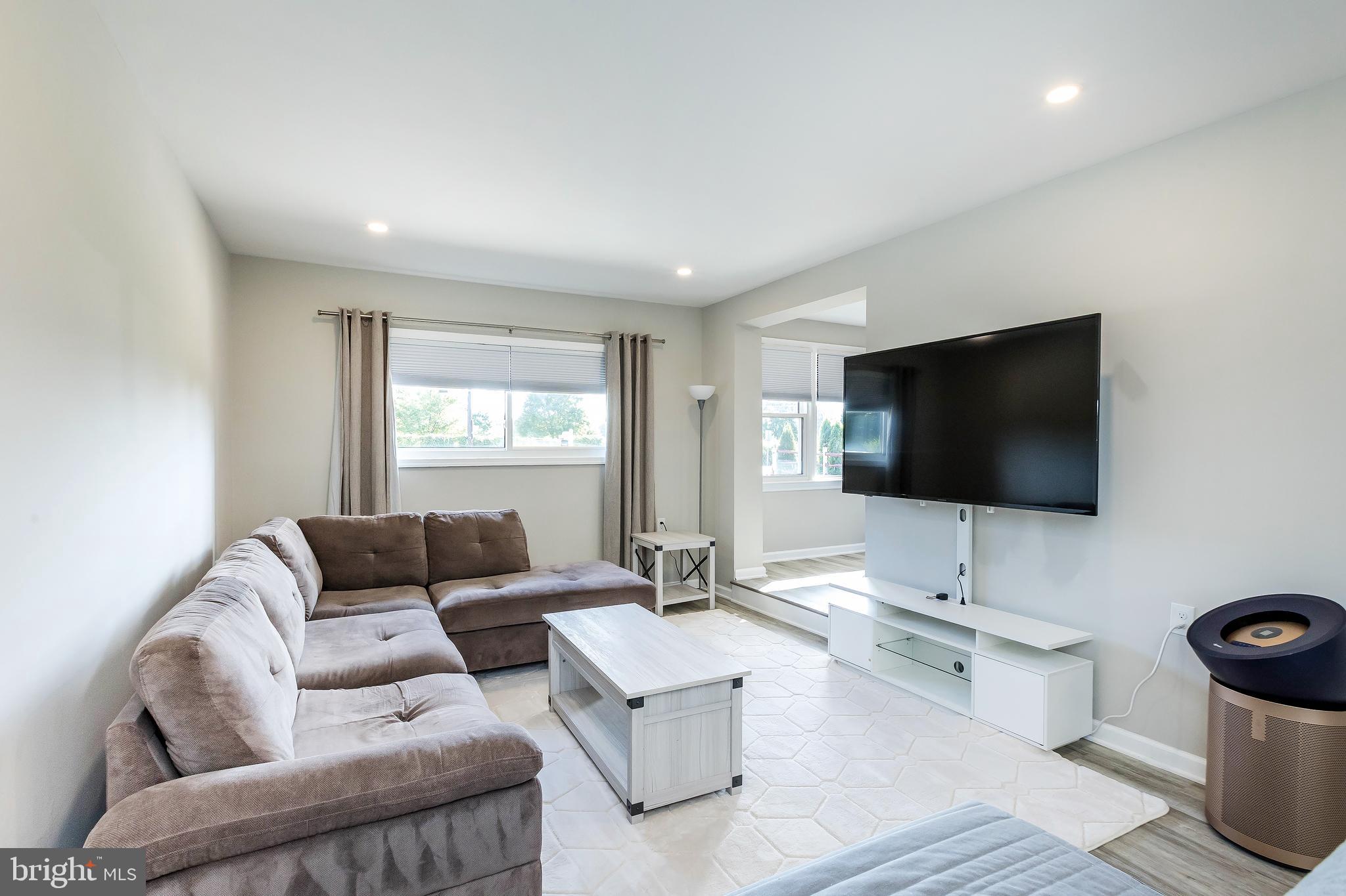 8312 Adelphi Road Hyattsville, MD 20783 - Photo 14 of 46 Family room addition