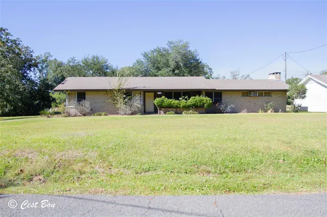 $165,000 | 401 Oak Street, Dequincy, LA 70633
