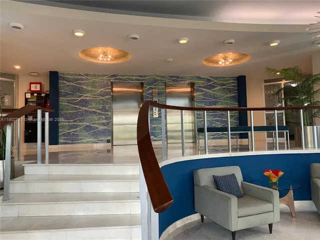 a view of entryway with a rug