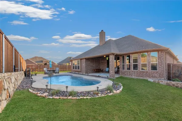 $429,000 | 3706 Iron Horse Pass, Krum, TX 76249