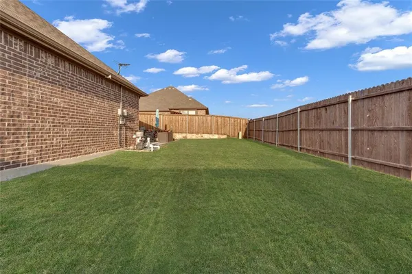 $429,000 | 3706 Iron Horse Pass, Krum, TX 76249