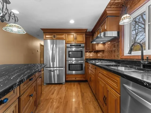 $490,000 | 11 Benson Street, Worcester, MA 01604