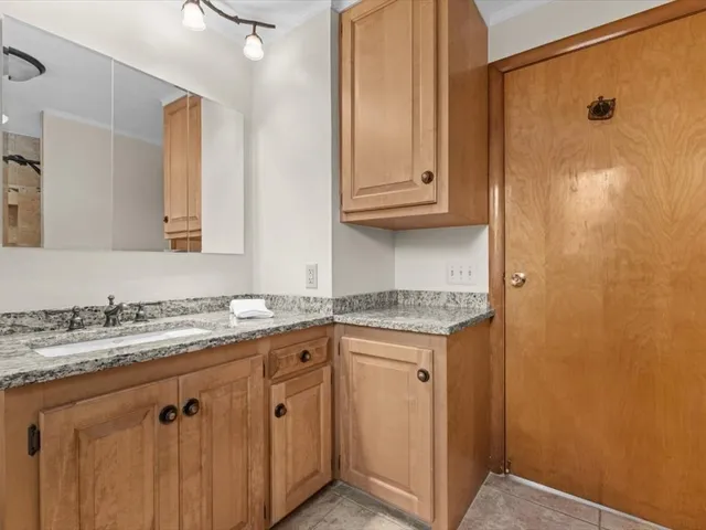 $490,000 | 11 Benson Street, Worcester, MA 01604