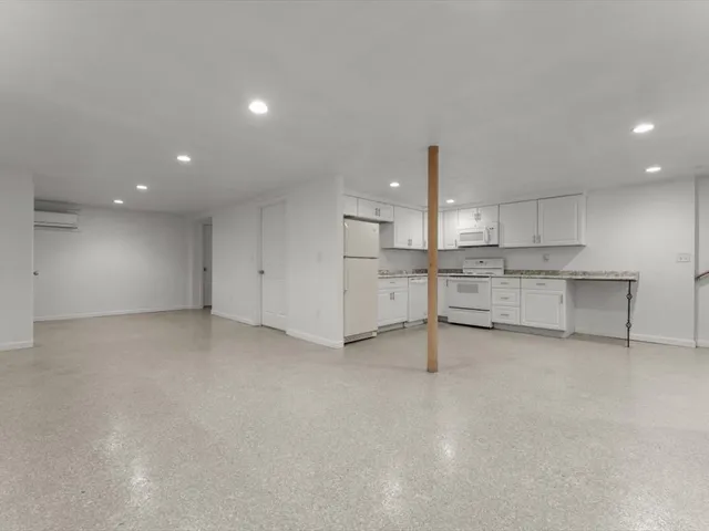 $490,000 | 11 Benson Street, Worcester, MA 01604