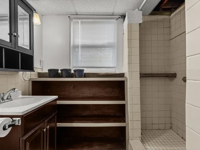 $490,000 | 11 Benson Street, Worcester, MA 01604