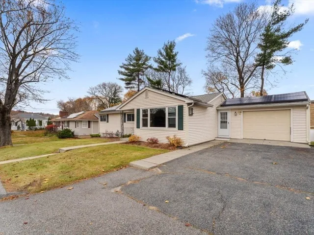 $490,000 | 11 Benson Street, Worcester, MA 01604