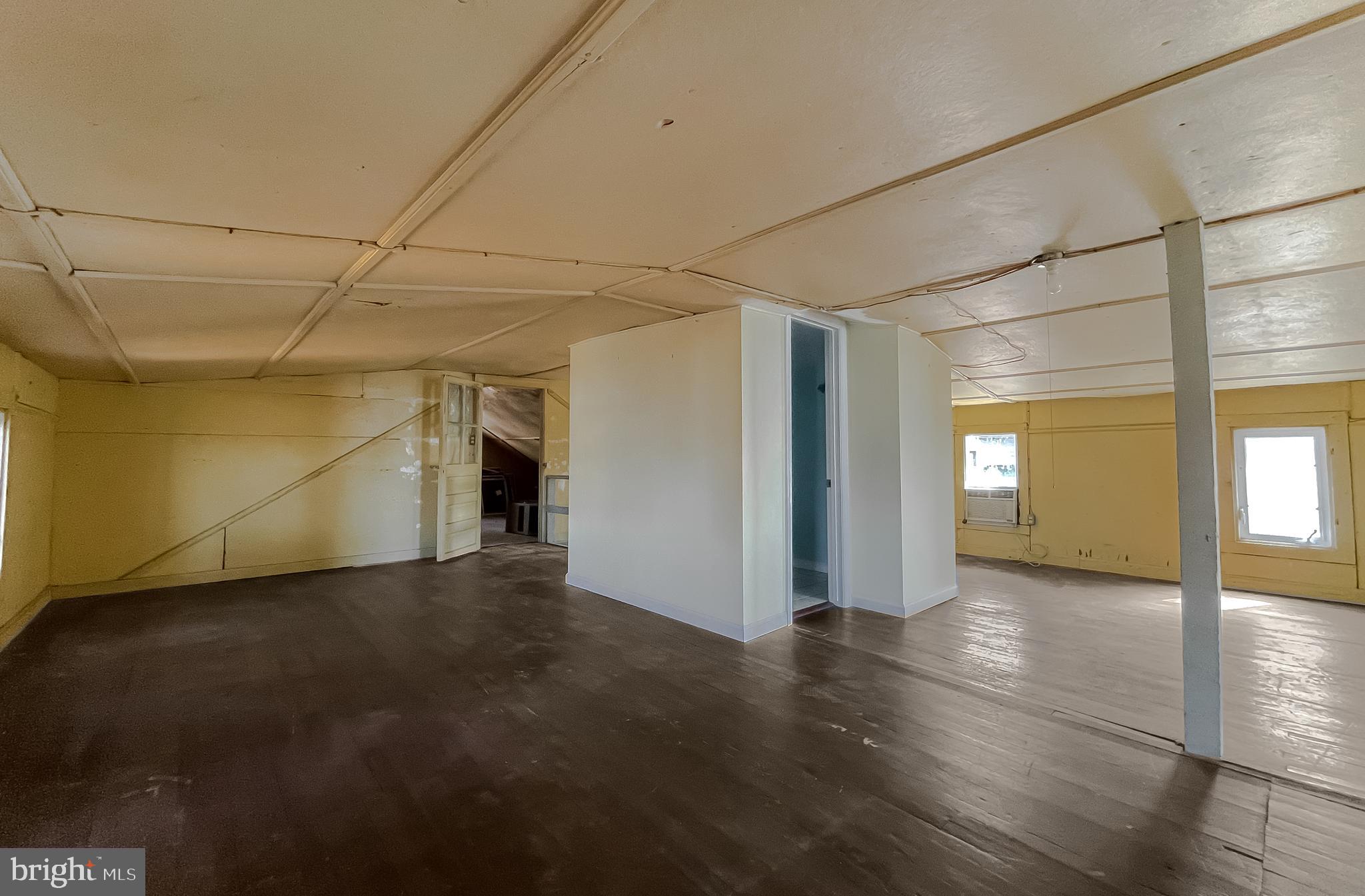 18111 River Road Tall Timbers, MD 20690 - Photo 22 of 39 Huge Loft