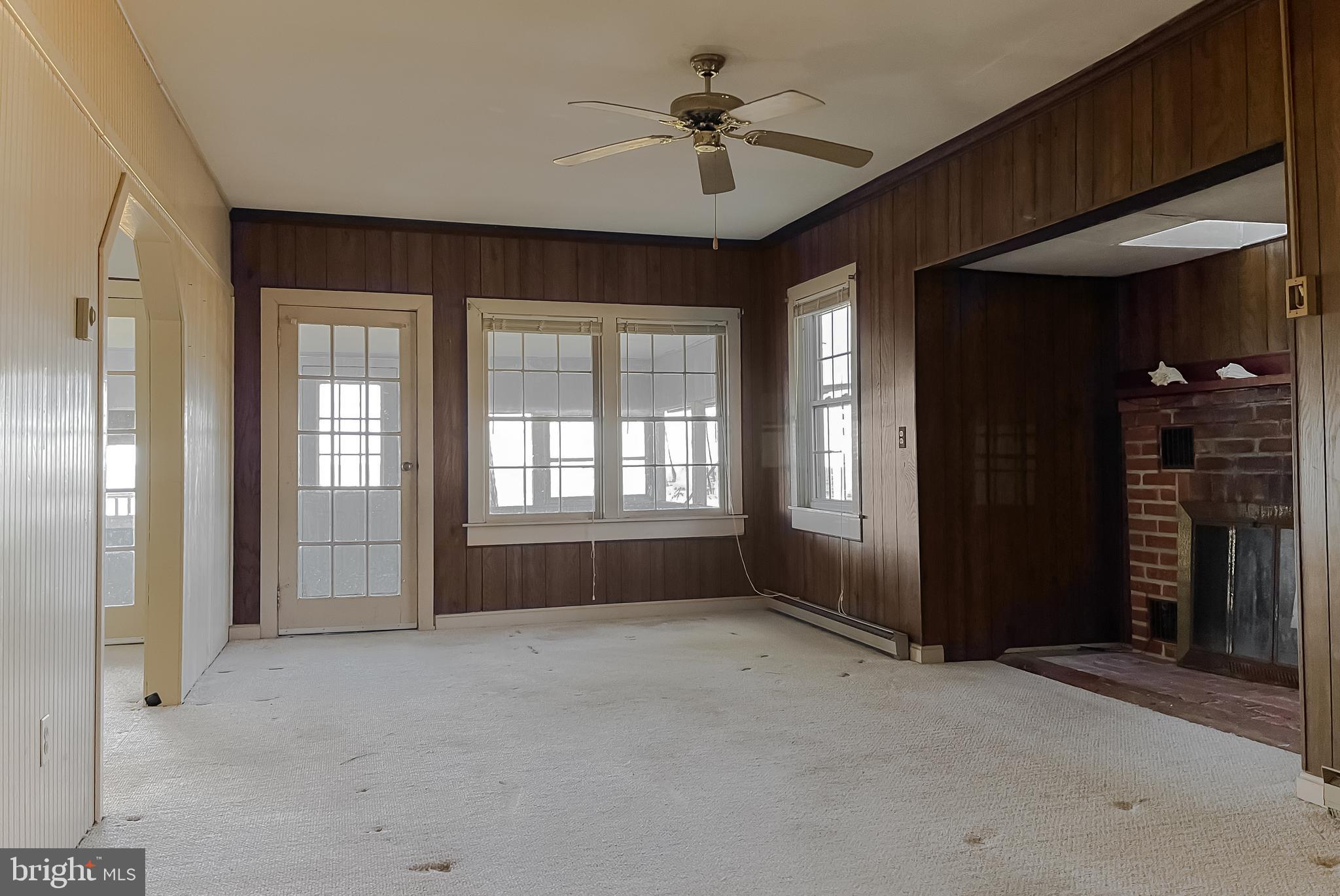 18111 River Road Tall Timbers, MD 20690 - Photo 5 of 39 Living Room with Views of the River