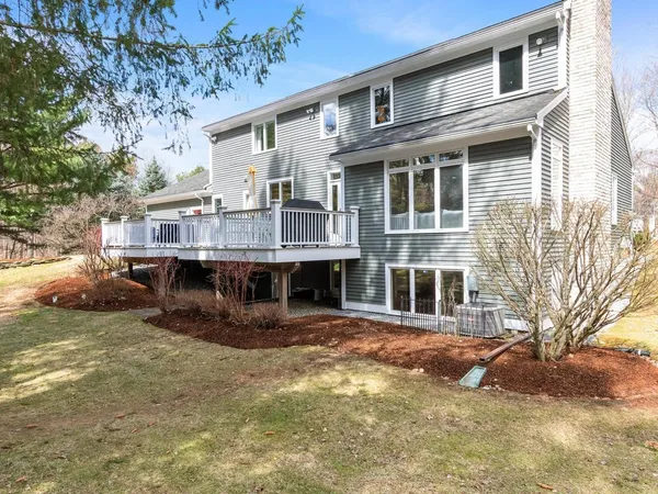 $1,195,000 | 130 Deer Run Drive, Shelburne, VT 05482