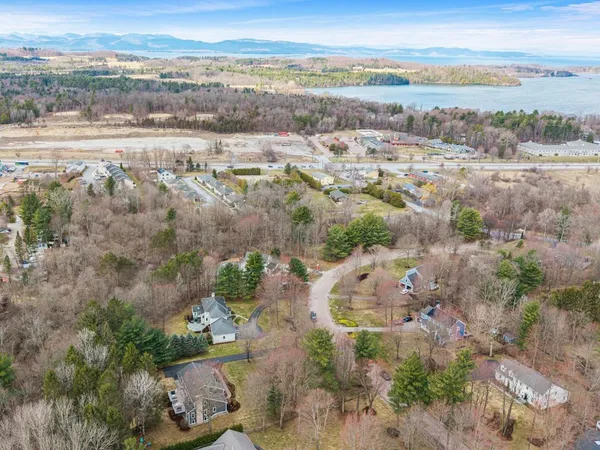 $1,195,000 | 130 Deer Run Drive, Shelburne, VT 05482